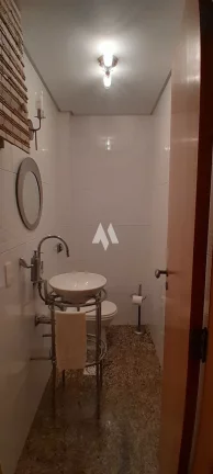 Imagem Apartamento à venda com 3 Suítes e na quadra da praia no Embaré de Santos/SP