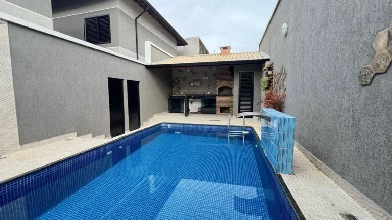 Imagem CASA COM 54.86 m² - MARACANÃ - PRAIA GRANDE SP
