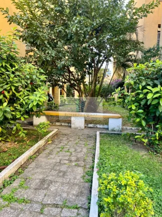 Imagem Apartamento à venda em Niterói-RJ, bairro São Lourenço: 2 quartos, 1 sala, 1 banheiro, 1 vaga de garagem - 50m² de área.