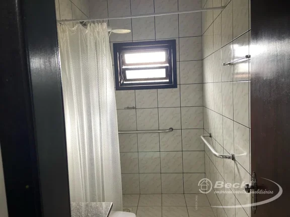 Imagem Casa com amplo terreno Bom Retiro - Joinville