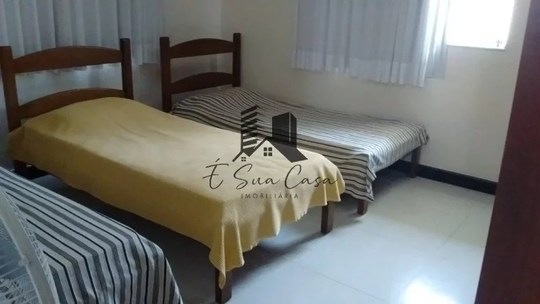 Imagem Casa de 5 Quartos, Bairro Camargos