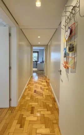 Imagem Fávia Apto CH3837 - Apartamento à venda no bairro Rio Branco - Porto Alegre/RS