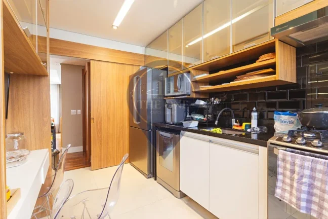 Imagem Apartamento para locação no Itaim Bibi, São Paulo-SP! 3 quartos, 1 suíte, 3 banheiros, 2 vagas, 125m². Venha conferir!