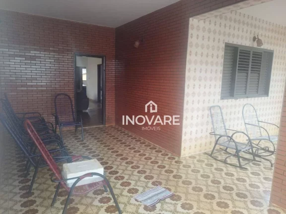Imagem Casa com 4 dormitórios à venda, 150 m² por R$ 420.000,00 - Setor Santos Dumont - Itumbiara/GO