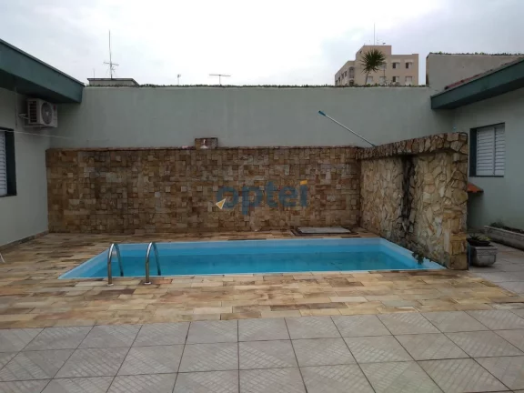 Imagem Casa Mobiliada com 240 m², sendo 3 quartos 1 suite, 4 banheiros, 3 vagas com área gourmet com churrasqueira,Piscina, forno de lenha e forna de pizza.
