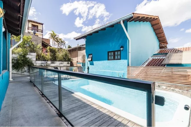 Imagem Casa à venda em Porto Alegre, Partenon, com 4 quartos, 216,16m²