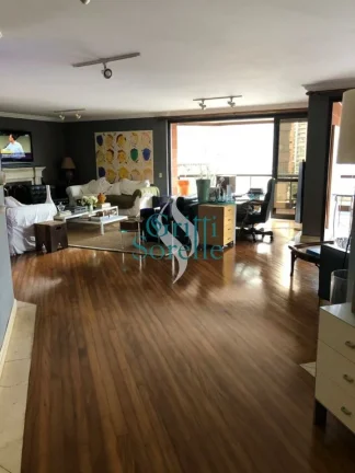 Imagem Cobertura Duplex à Venda em Moema - São Paulo/SP.