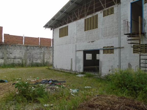 Imagem (GA2139)Galpão 800m² com 02 escritórios, 03 Wcs Sociais.