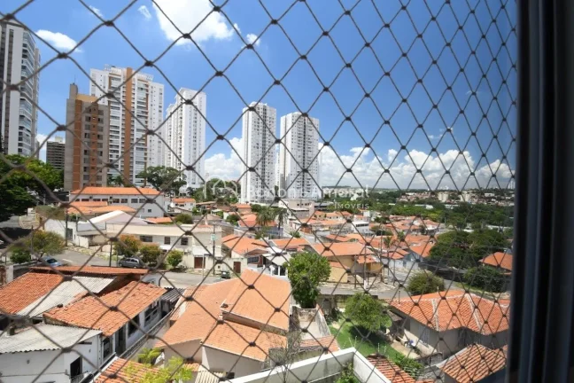 Imagem O apartamento conta com acabamentos de alta qualidade. Ele é completo em armários planejados e ofe...