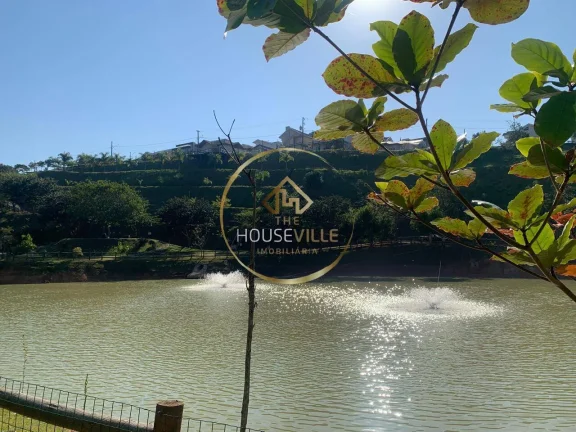Imagem Casa Sobrado, 3 Dormitórios ( 1 suíte), 250m², Condomínio Mantiqueira, Sjc