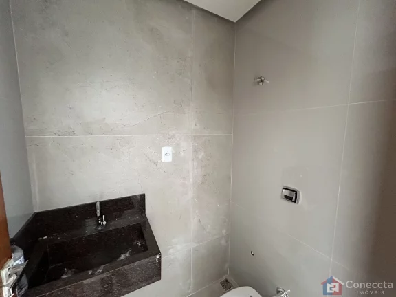 Imagem Cobertura Duplex para Aluguel no Bairro Sobradinho – Patos de Minas | 3 Quartos, Suíte e Área Externa