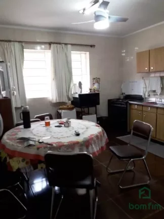 Imagem Casa para venda, 4 quarto(s), Bairro Medianeira, Porto Alegre/RS. - CA2714