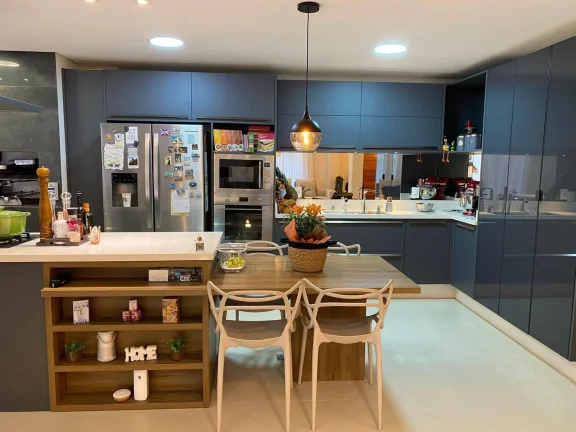 Imagem CASA PARA LOCAÇÃO DE TEMPORADA EM JURERÊ INTERNACIONAL, FLORIANÓPOLIS