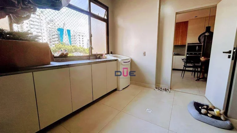 Imagem Apartamento com 4 dormitórios à venda, 237 m² por R$ 3.200.000 - Boqueirão - Santos/SP