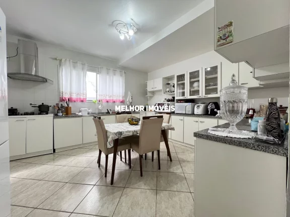 Imagem Casa com 04 dormitórios à venda - Nações - Balneário Camboriú/SC