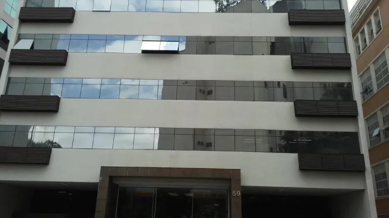 Imagem Conjunto comercial com vaga na Cincinato Braga