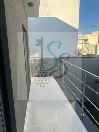 Imagem Residência moderna e espaçosa à venda em Campinas-SP, no bairro Residencial Parque da Fazenda. 3 quartos, 1 suíte, 2 banheiros, 4 vagas. Imperdível!
