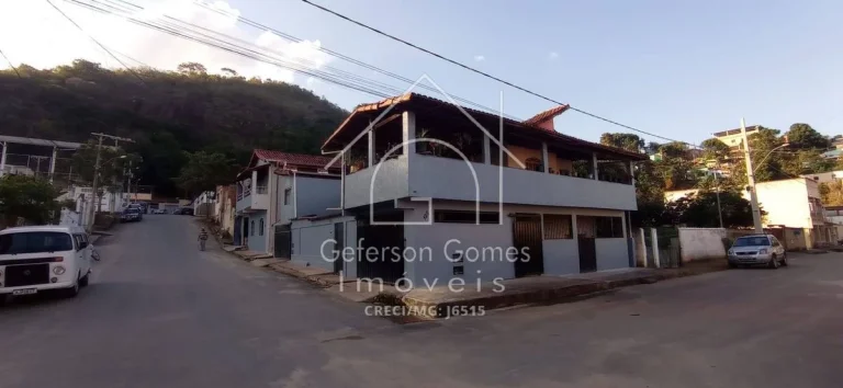 Imagem Prédio à venda - Com 04 apartamentos - Santo Antônio - Mantena - MG