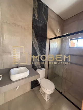 Imagem Casa à venda em Sinop-MT, Residencial Montreal Park: 3 quartos, 1 suíte, 1 sala, 2 banheiros, 2 vagas, 88,76 m². Venha conferir!