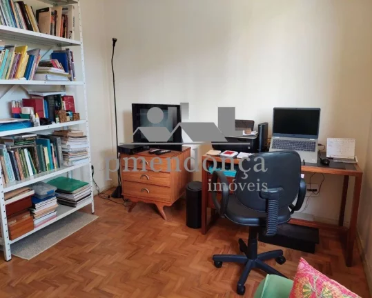 Imagem Apartamento reformado perto da PUC com 3 quartos e 1 vaga, 109m²