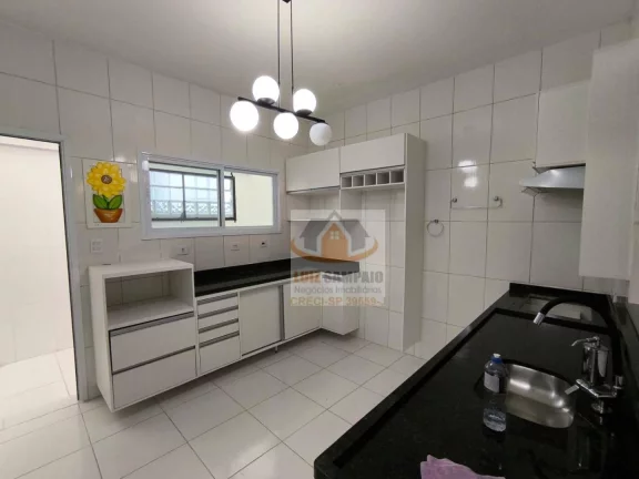 Imagem Oportunidade - Linda Casa com Piscina, Jardim Corumbá