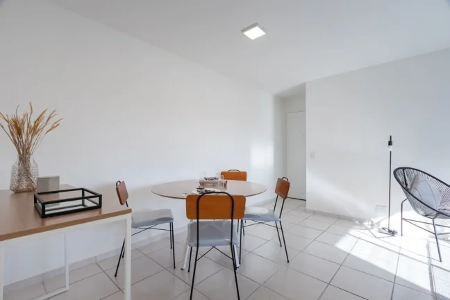 Imagem OPORTUNIDADE IMPERDÍVEL ! Apartamento Reformado 92M², 3Q, 1 Suíte, 2 Banheiros, 1 Vaga, Academia, Quadra, Playground, Salão de Festas, Salão de Jogos.