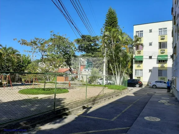 Imagem Apartamento à venda no Rio de Janeiro-RJ, Camorim: 2 quartos, 1 sala, 1 banheiro, 1 vaga, 52m² de área. Chegou a sua oportunidade!