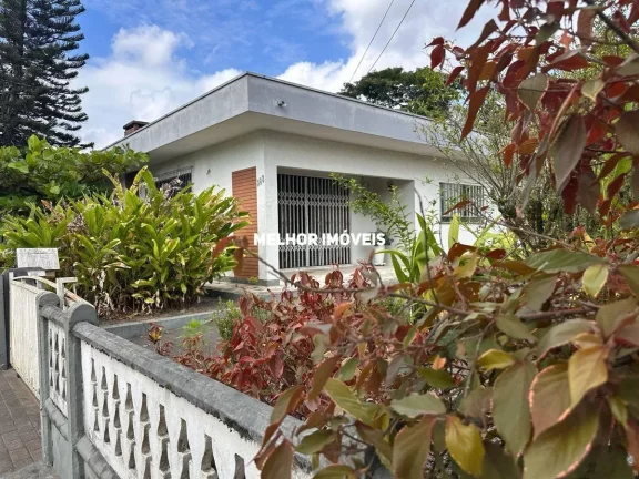 Imagem Casa á venda com 3 dormitórios localizada em Blumenau - SC