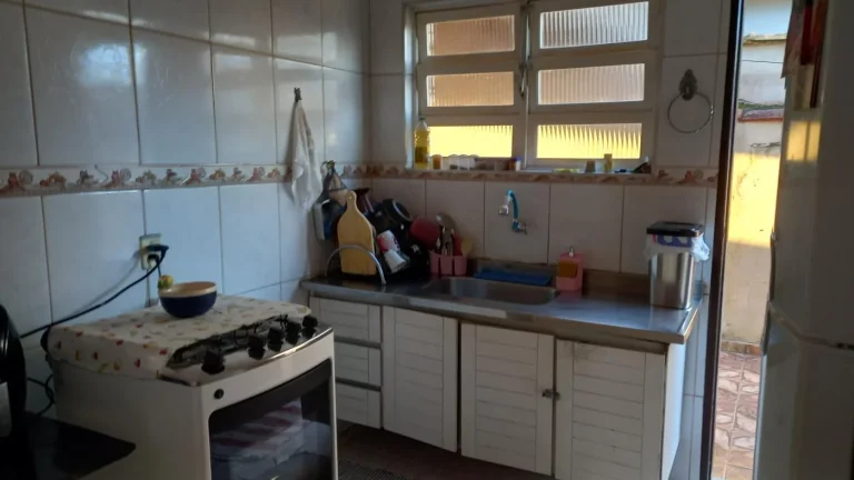 Imagem Casa para Venda em Itanhaém, Balneário Gaivota, 3 dormitórios, 1 suíte, 2 banheiros, 4 vagas