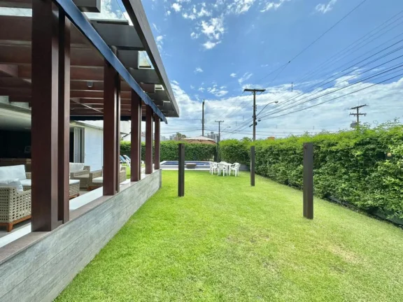 Imagem Casa 5 Dormitórios - Bairro Atlantida