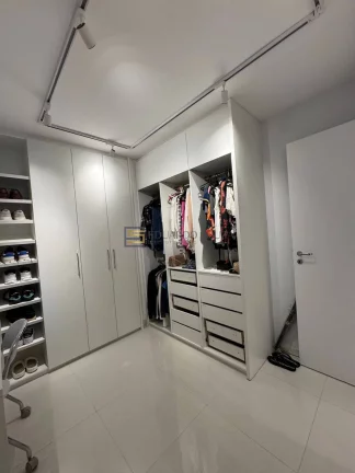 Imagem Dois Quartos no estilo Casa Cor na Praia da Costa
