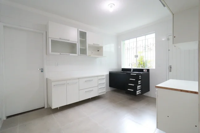 Imagem "Casa Comercial ou Residencial de 105m² - Conforto, Praticidade e Localização Privilegiada"