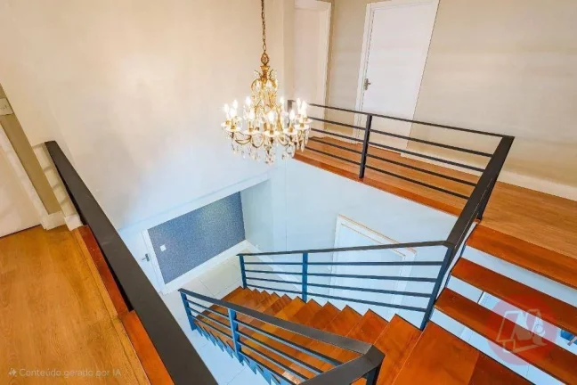 Imagem Casa de 310 m² com e suítes, 6 banheiros, 4 vagas, piscina e infraestrutura.
