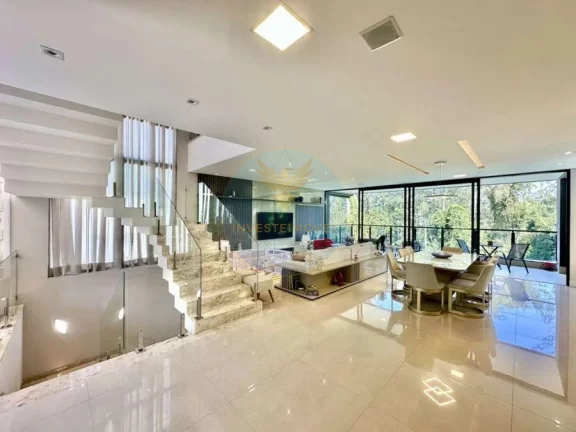 Imagem Casa Alto Padrão a Venda no bairro Granja Viana - Cotia, SP