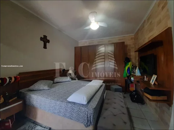 Imagem Casa para Venda em Limeira, Jardim Planalto, 2 dormitórios, 1 suíte, 2 banheiros, 5 vagas