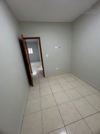 Imagem Casa nova de condominio em Praia Grande !