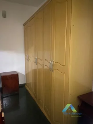 Imagem SANTO ANDRÉ Casa 200 metros, total de 5 dormitórios, Edícula, 2 vagas com excelente localização e valor !!!