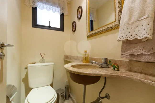 Imagem Apartamento à venda com 3 quartos, sendo 2 suítes, no condomínio Villaggio de Bologna, São Paulo - SP