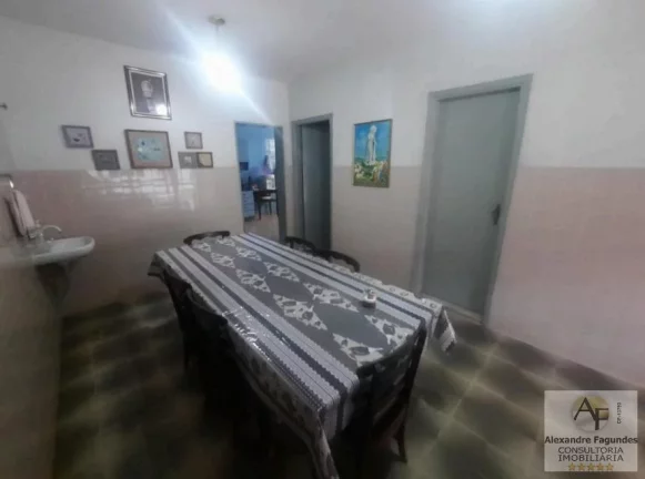 Imagem Casa Comercial para Venda em Goiânia, SETOR AEROPORTO, 4 dormitórios, 1 suíte, 3 banheiros, 3 vagas