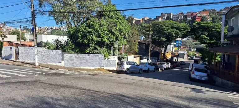 Imagem Terreno de Esquina Com 490m² em ótima Localização para investidor, Comercial, Construtor, Próximo a Av. Principal, no Jardim Zaíra, Mauá-SP