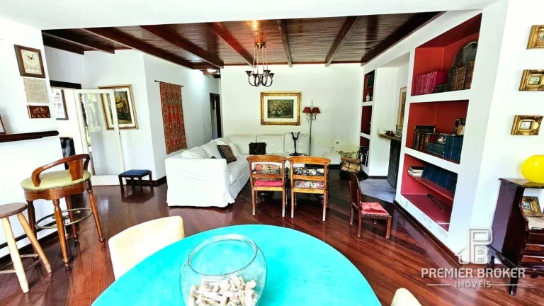 Imagem Sítio à venda, 5000 m² por R$ 2.200.000,00 - Albuquerque - Teresópolis/RJ