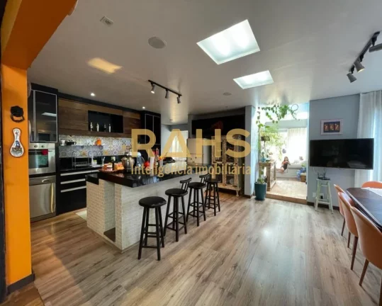 Imagem Linda casa com piscina e pista de skate no bairro São Marcos. Se tem algo que esse momento de pande...