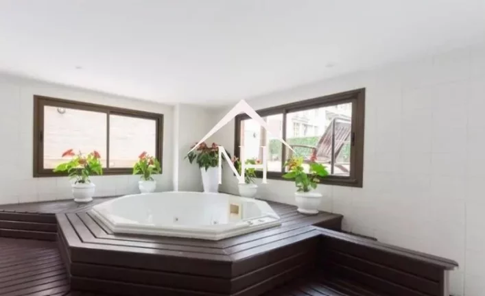 Imagem Duplex de 228m com 4 suítes com varanda, 4 vagas, piscina aquecida, espaço gourmet, academia, playground, ofurô, sauna, área verde