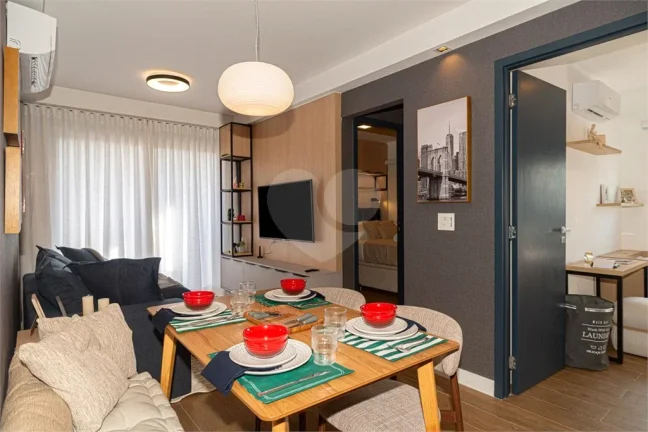 Apartamento para alugar com 2 quartos no condomínio Helbor B Liv Broklin, São Paulo - SP