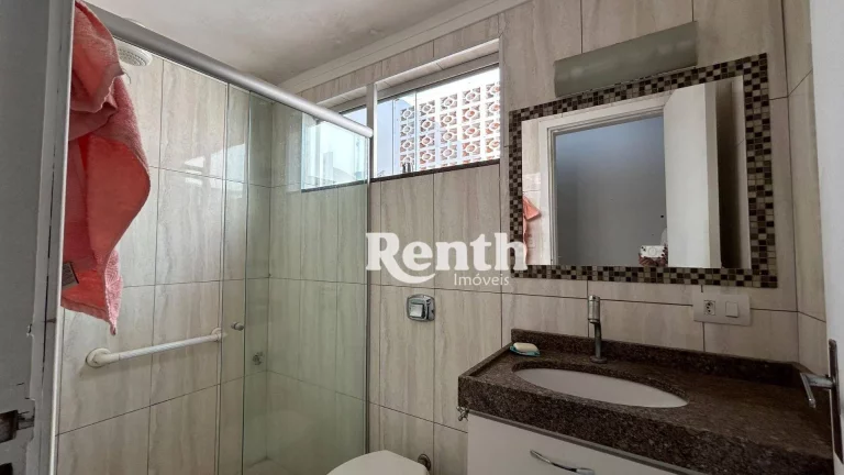 Imagem Casa com 2 dormitórios à venda, 114 m² por R$ 275.000,00 - Estádio - Rio Claro/SP