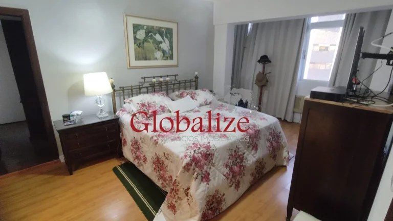 Imagem Apartamento com Vista Mar à Venda com 3 Dormitórios e 1 Vaga no Bairro da Ponta da Praia em Santos por R$ 1.385.000,00
