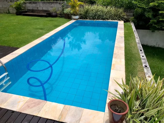 Imagem Luxuosa Casa de Alto Padrão no Jardim Panorâmico, Garopaba-SC: Conforto e Sofisticação!