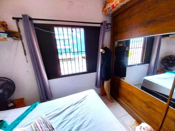 Imagem Sobrado com 2 dormitórios à venda, 95 m² por R$ 360.000,00 - Caiçara - Praia Grande/SP
