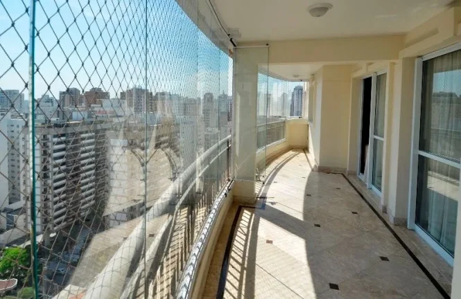 Imagem Apartamento 190 M², 3Q, 3 suítes, face norte, elevador privativo, 5 banheiros, 4 vagas, piscina, academia, sauna, quadra, salão de festas e jogos.