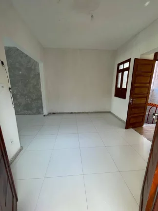 Imagem Casa Duplex à venda com 2 suítes, 4 salas e 6 Wc - Confira!